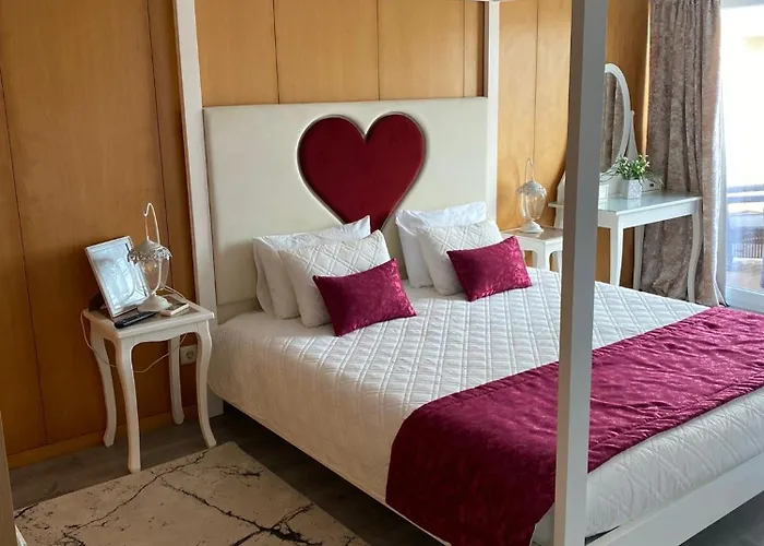 We Are Tourist * 加亚新城